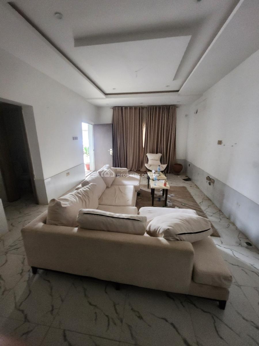 Nice 2bedroom Flat, 3toilet, Fully Tarred Rd, Jahi Gilmore(tarred Rd), Jahi, Abuja, Flat / Apartment for Rent