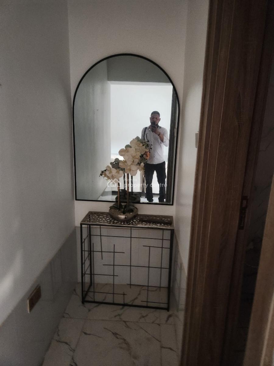 Nice 2bedroom Flat, 3toilet, Fully Tarred Rd, Jahi Gilmore(tarred Rd), Jahi, Abuja, Flat / Apartment for Rent