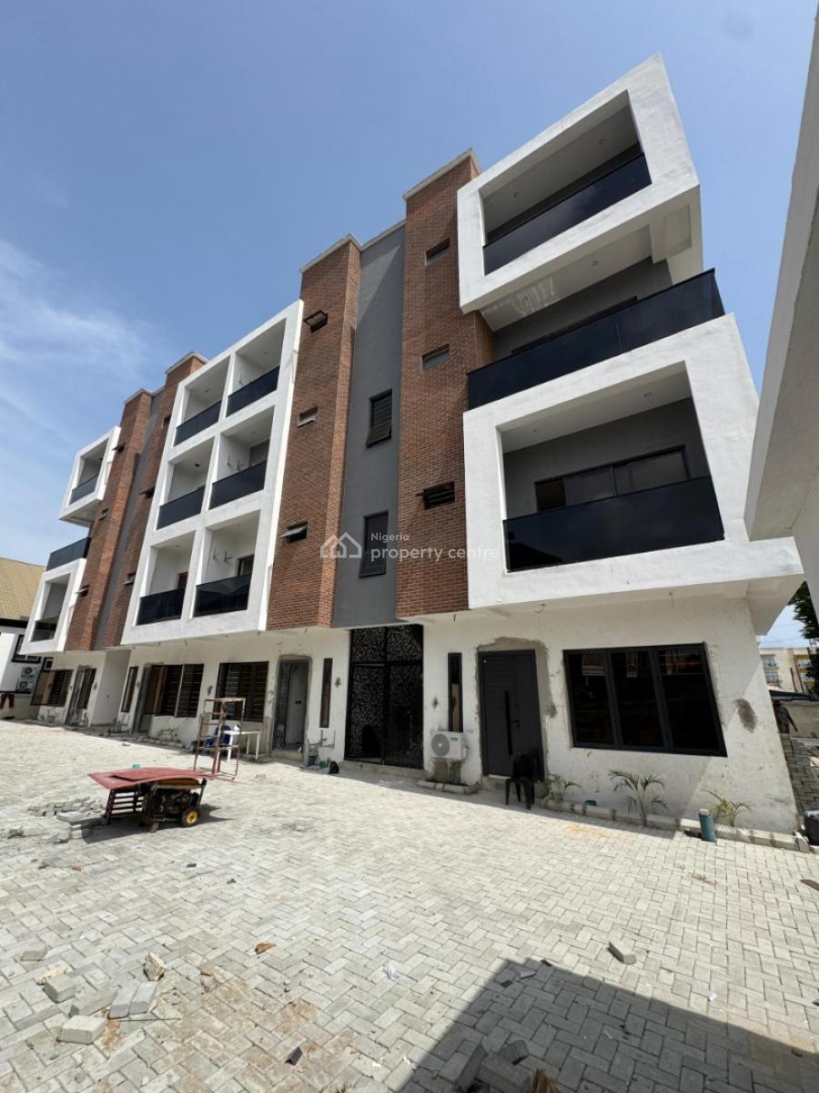 Stunning 3 Bedroom Maisonette with a Bq, Lekki Phase 1, Lekki, Lagos, Flat / Apartment for Sale