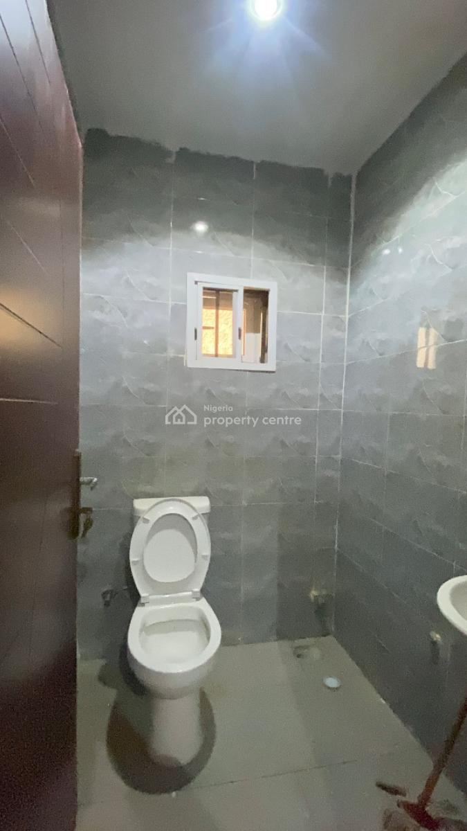 Spacious 2 Bedroom Flat  Asokoro, Asokoro, Asokoro District, Abuja, Flat / Apartment for Rent