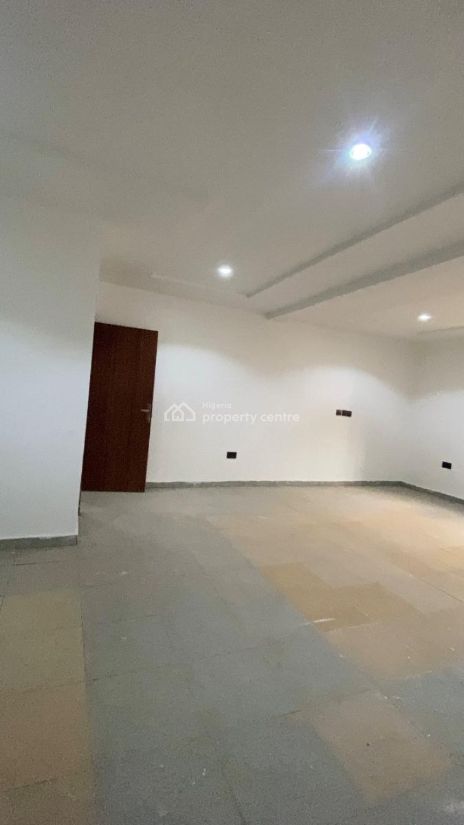 Spacious 2 Bedroom Flat  Asokoro, Asokoro, Asokoro District, Abuja, Flat / Apartment for Rent
