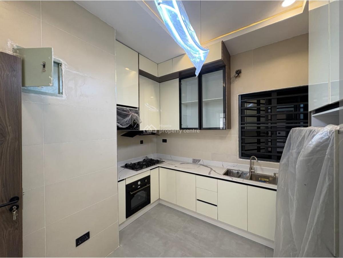 Gorgeous 3 Bedroom Apartment with a Pool, 24/7 Light, Lekki Phase 1, Lekki, Lagos, Flat / Apartment for Sale