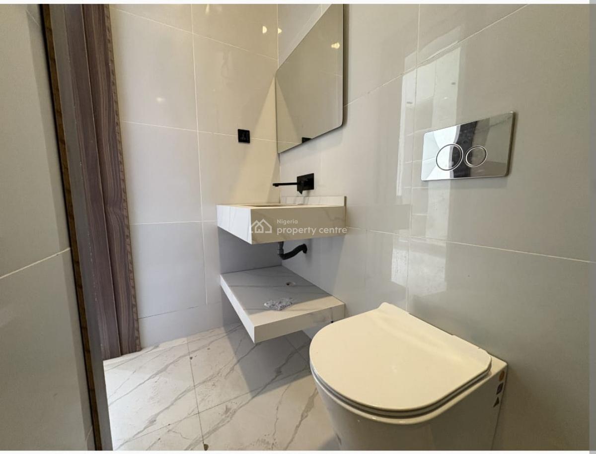 Gorgeous 3 Bedroom Apartment with a Pool, 24/7 Light, Lekki Phase 1, Lekki, Lagos, Flat / Apartment for Sale