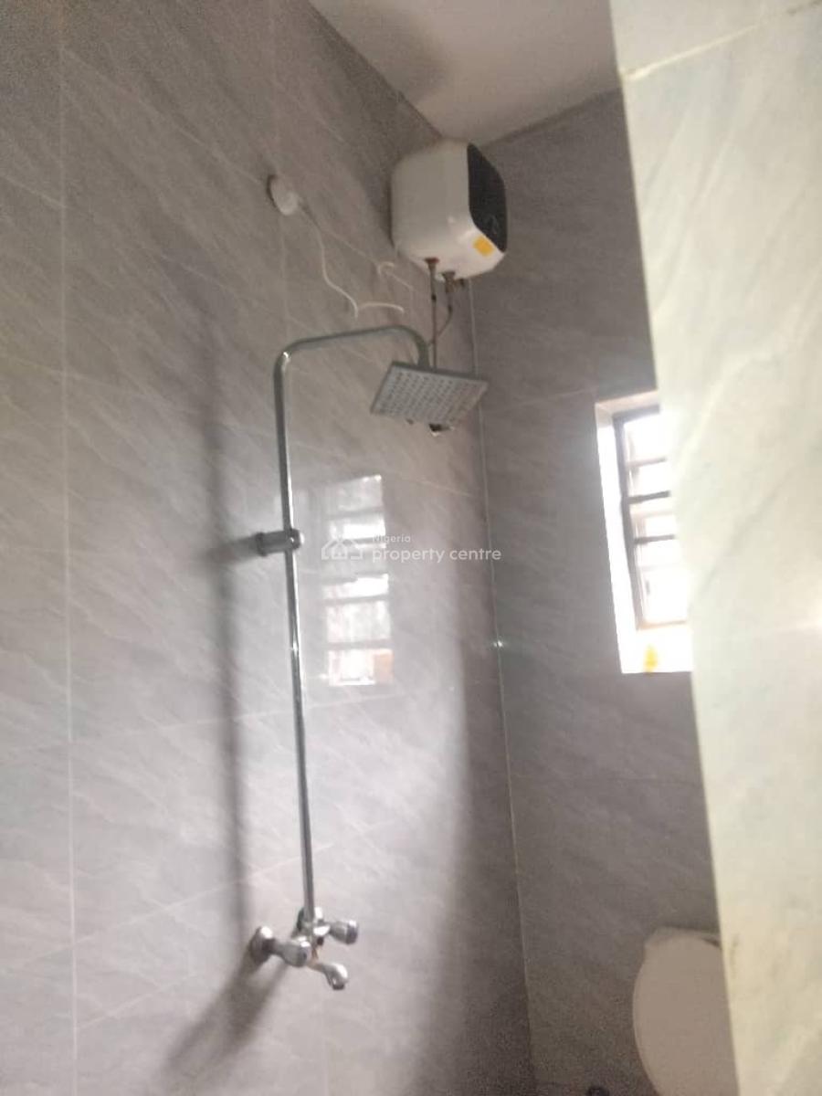 Spacious 2 Bedroom Flat, Chevron Alternative Route Chevron Lekki Lagos State, Lekki, Lagos, Flat / Apartment for Rent