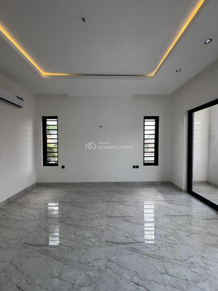 Spacious 3  Bedroom Maisonette  Duplex with a Bq, Lekki Phase 1, Lekki, Lagos, House for Sale