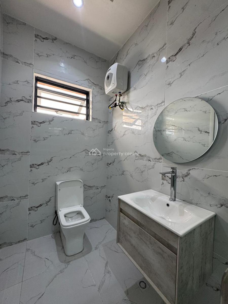 Spacious 3  Bedroom Maisonette  Duplex with a Bq, Lekki Phase 1, Lekki, Lagos, House for Sale