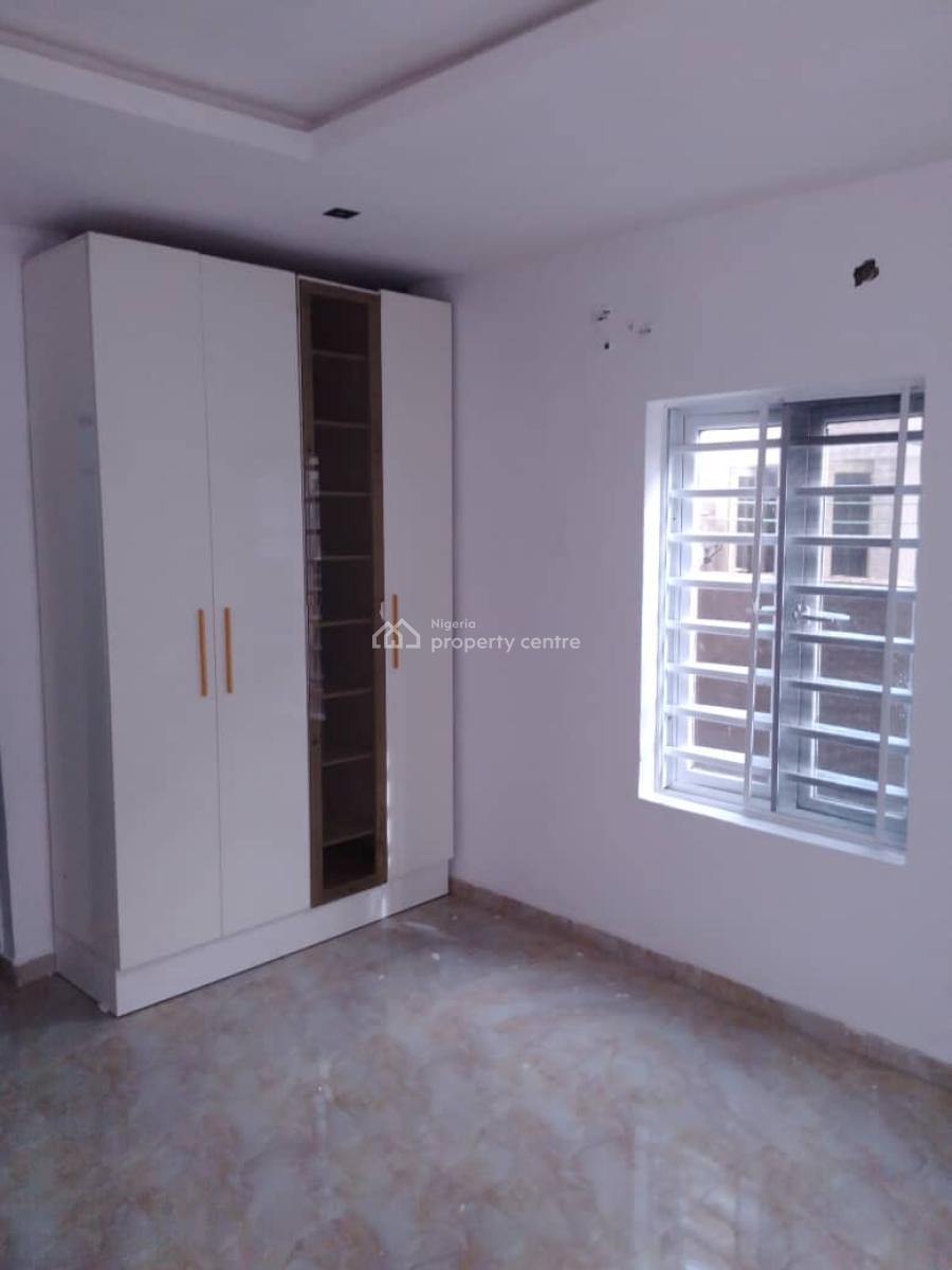 Spacious 2 Bedroom Flat, Thomas Estate, Ajah, Lagos, Flat / Apartment for Rent