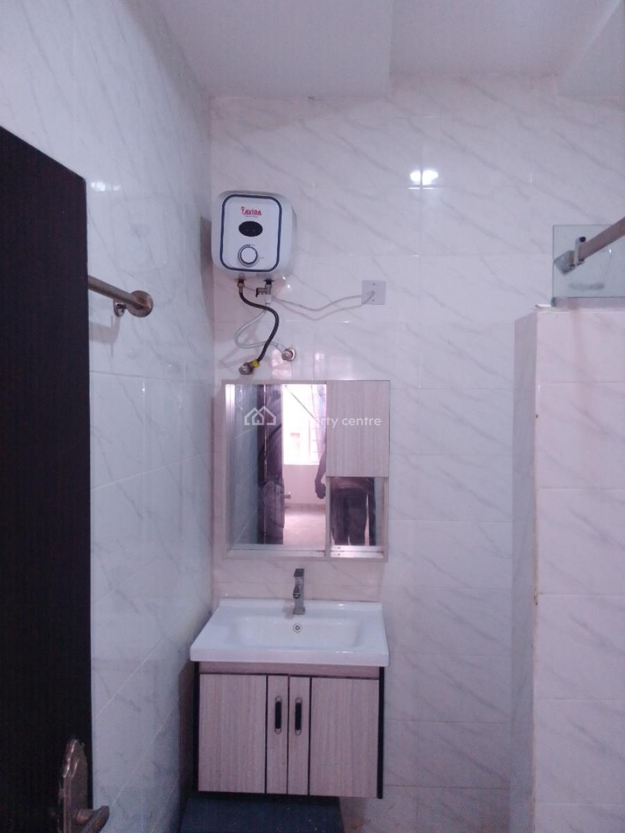 Spacious 2 Bedroom Flat, Thomas Estate, Ajah, Lagos, Flat / Apartment for Rent