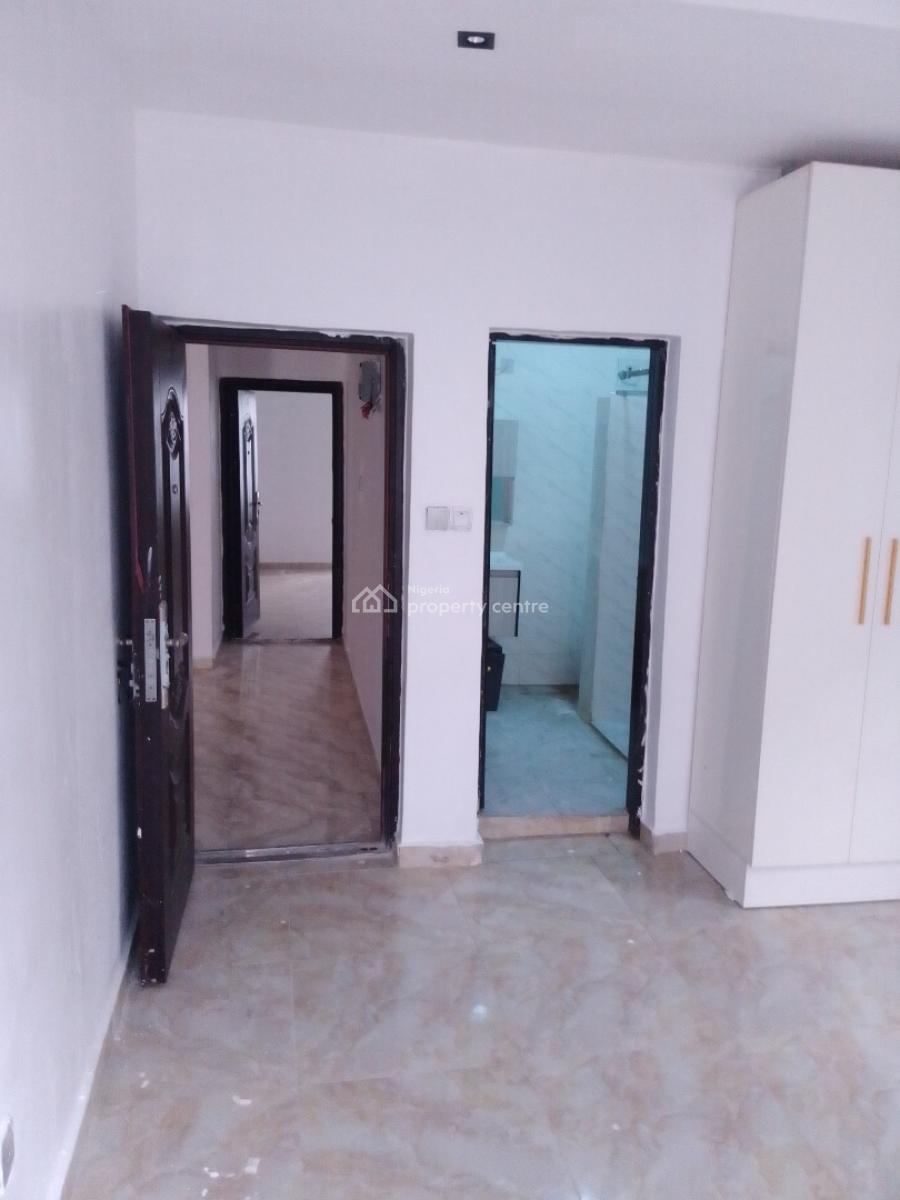 Spacious 2 Bedroom Flat, Thomas Estate, Ajah, Lagos, Flat / Apartment for Rent