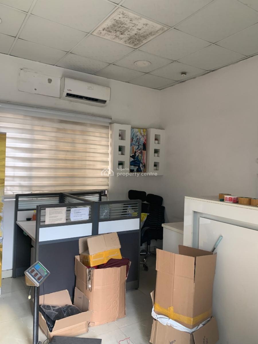 Shop Space Facing The Road, Sangotedo, Ajah, Lagos, Shop for Rent