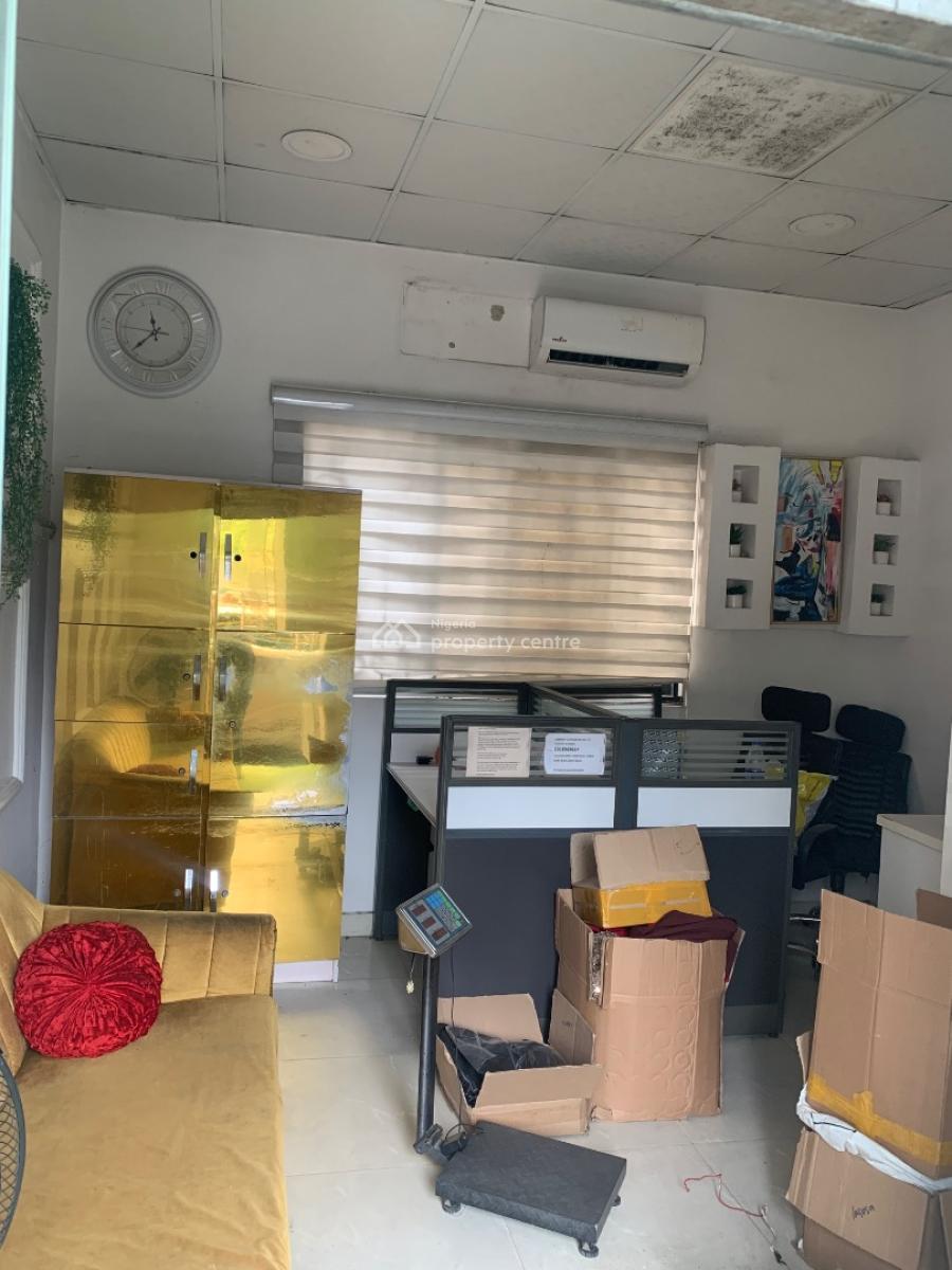 Shop Space Facing The Road, Sangotedo, Ajah, Lagos, Shop for Rent