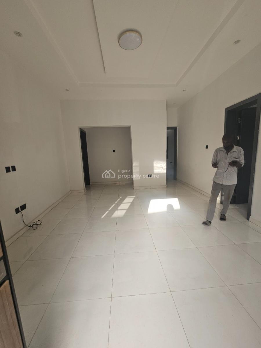 Lovely 3 Bedroom Apartment, Gra Phase 2, Magodo, Lagos, Flat / Apartment for Sale
