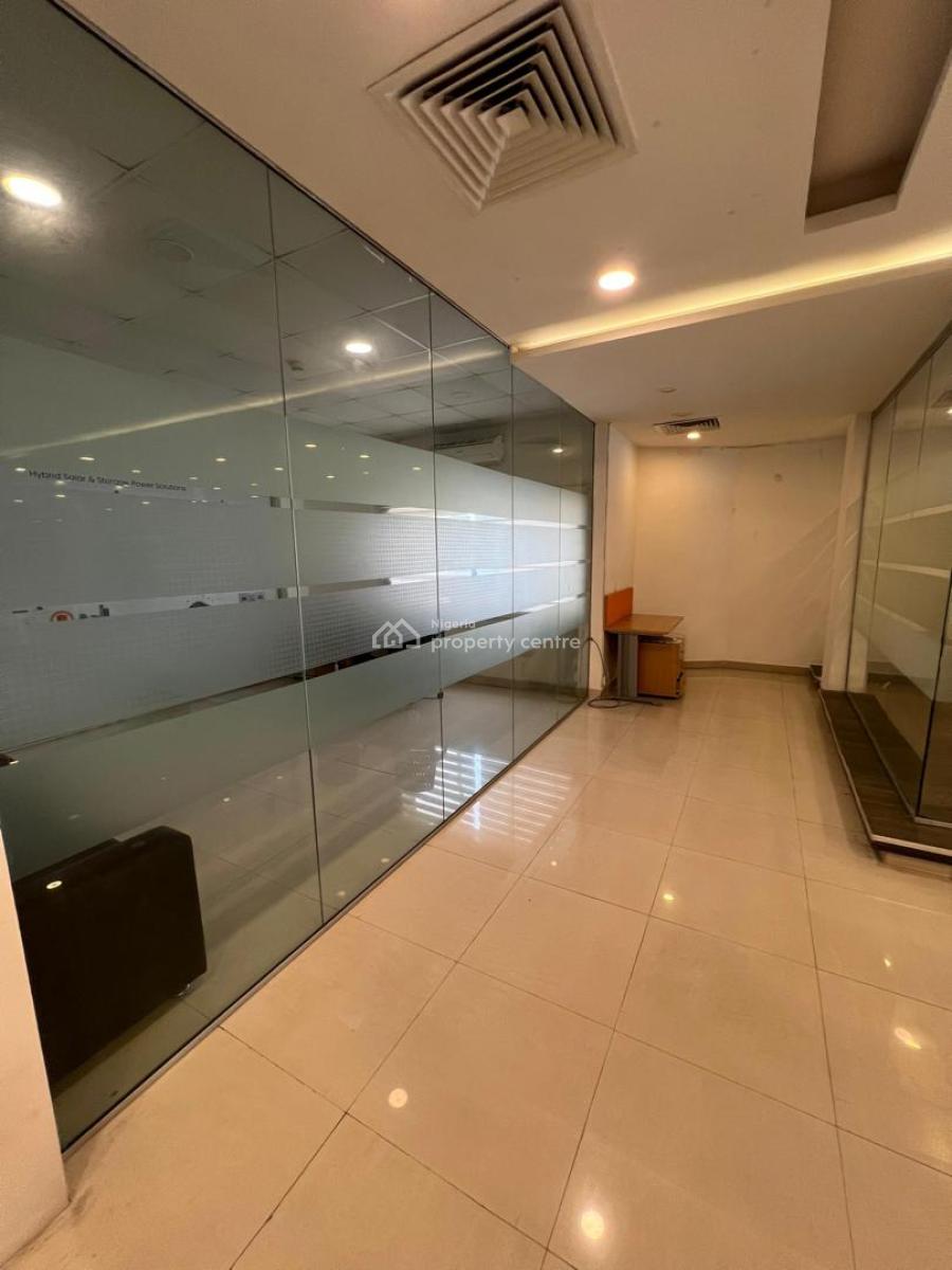 Lovely 304smq Space for Showroom/ Office Space, Victoria Island (vi), Lagos, Commercial Property for Rent