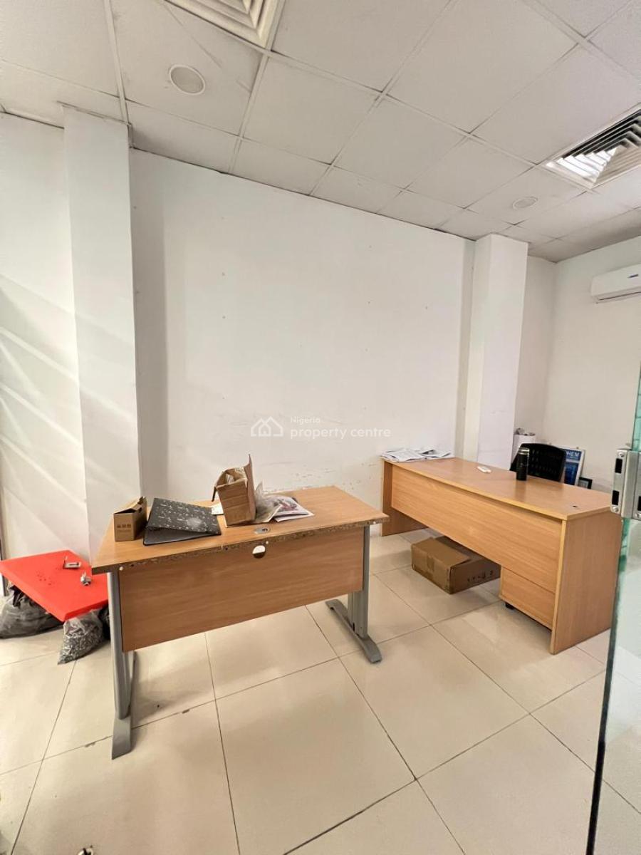 Lovely 304smq Space for Showroom/ Office Space, Victoria Island (vi), Lagos, Commercial Property for Rent