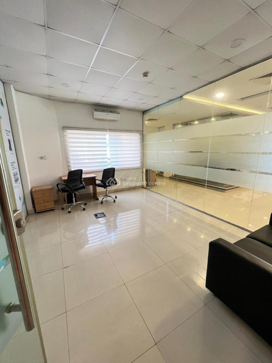 Lovely 304smq Space for Showroom/ Office Space, Victoria Island (vi), Lagos, Commercial Property for Rent
