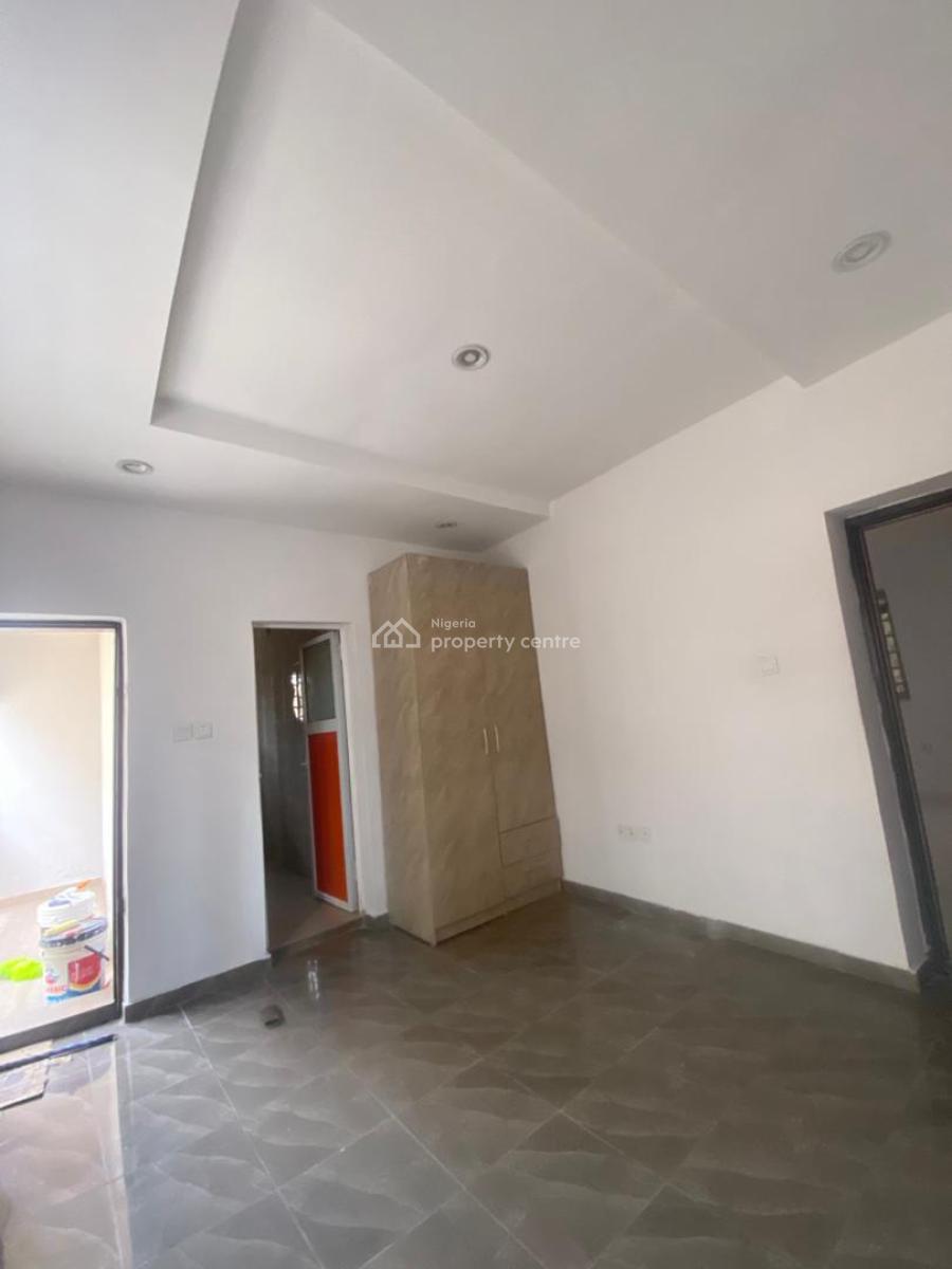 Sharp and Spacious 3 Bedroom Flat, Sangotedo, Ajah, Lagos, Flat / Apartment for Rent