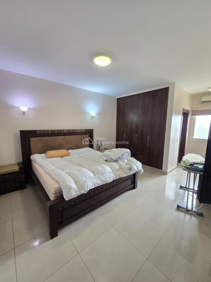 Spacious 3 Bedroom Apartment with Bq, Ikoyi, Lagos, Flat / Apartment for Rent