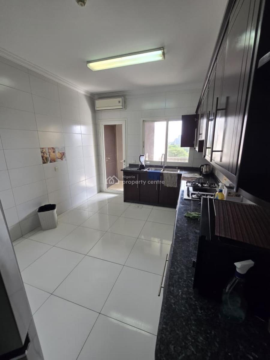 Spacious 3 Bedroom Apartment with Bq, Ikoyi, Lagos, Flat / Apartment for Rent