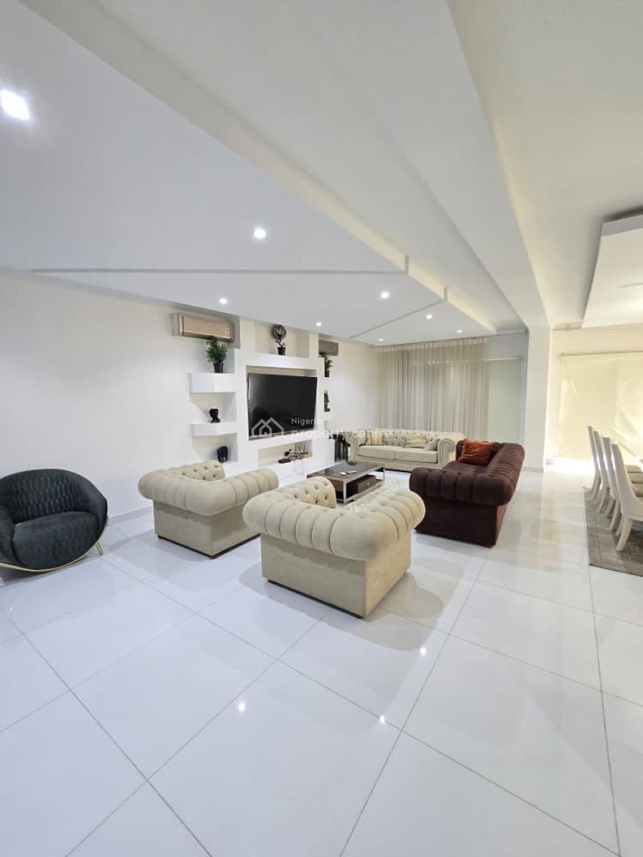 Spacious 3 Bedroom Apartment with Bq, Ikoyi, Lagos, Flat / Apartment for Rent