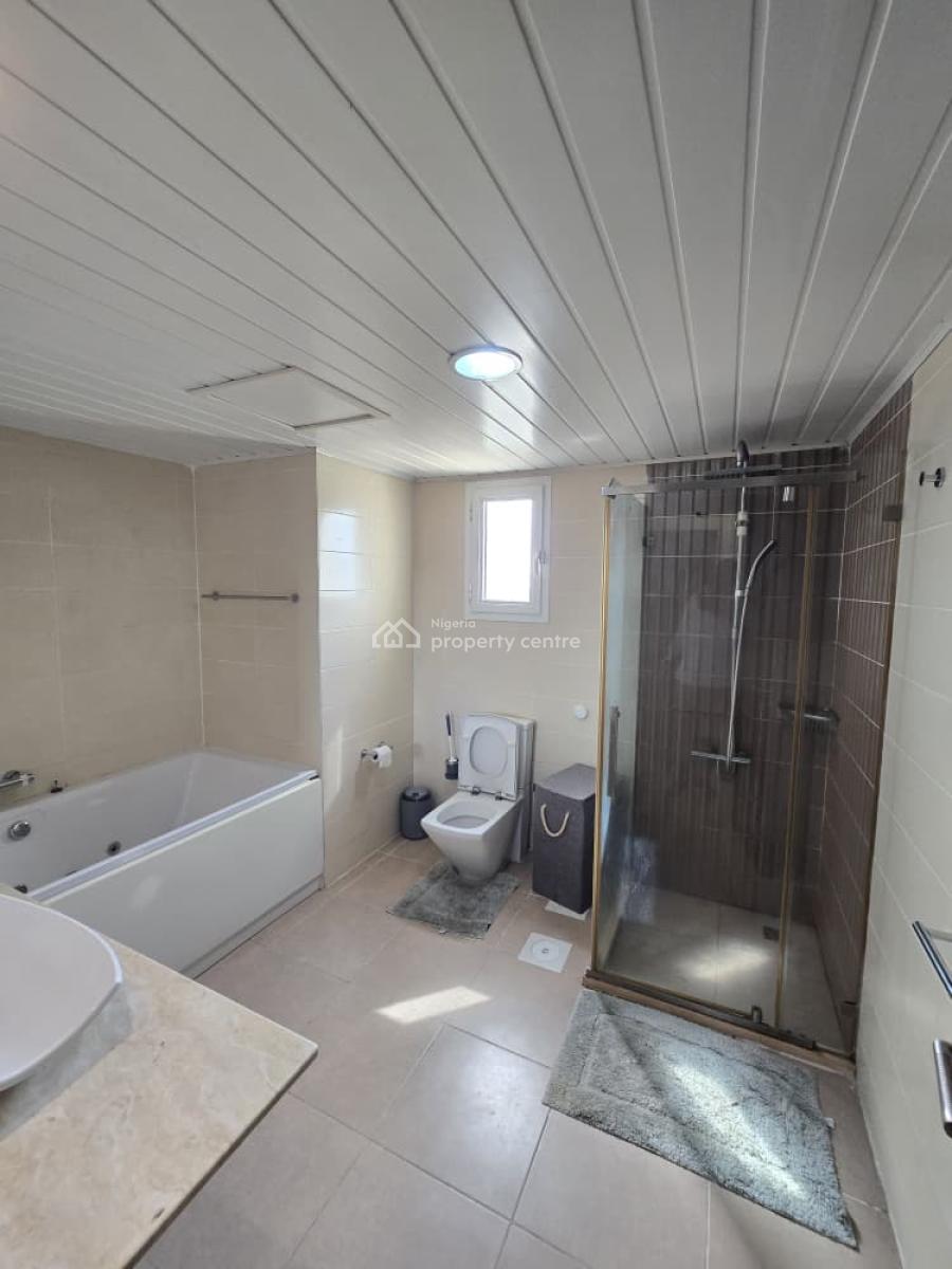 Spacious 3 Bedroom Apartment with Bq, Ikoyi, Lagos, Flat / Apartment for Rent