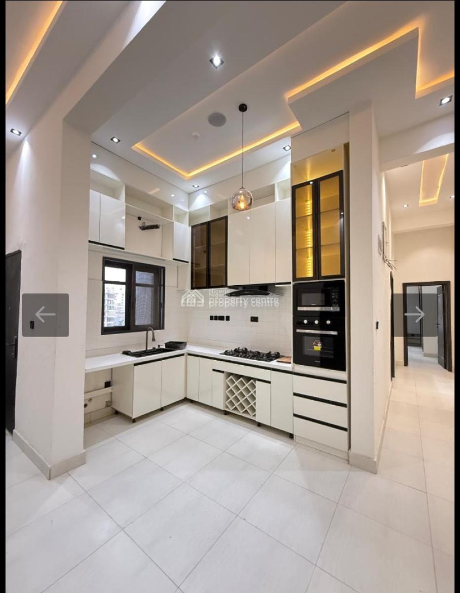 Newly Built 3 Bedroom with Gym, Bq, Freedom Way, Lekki Phase 1, Lekki, Lagos, Block of Flats for Sale