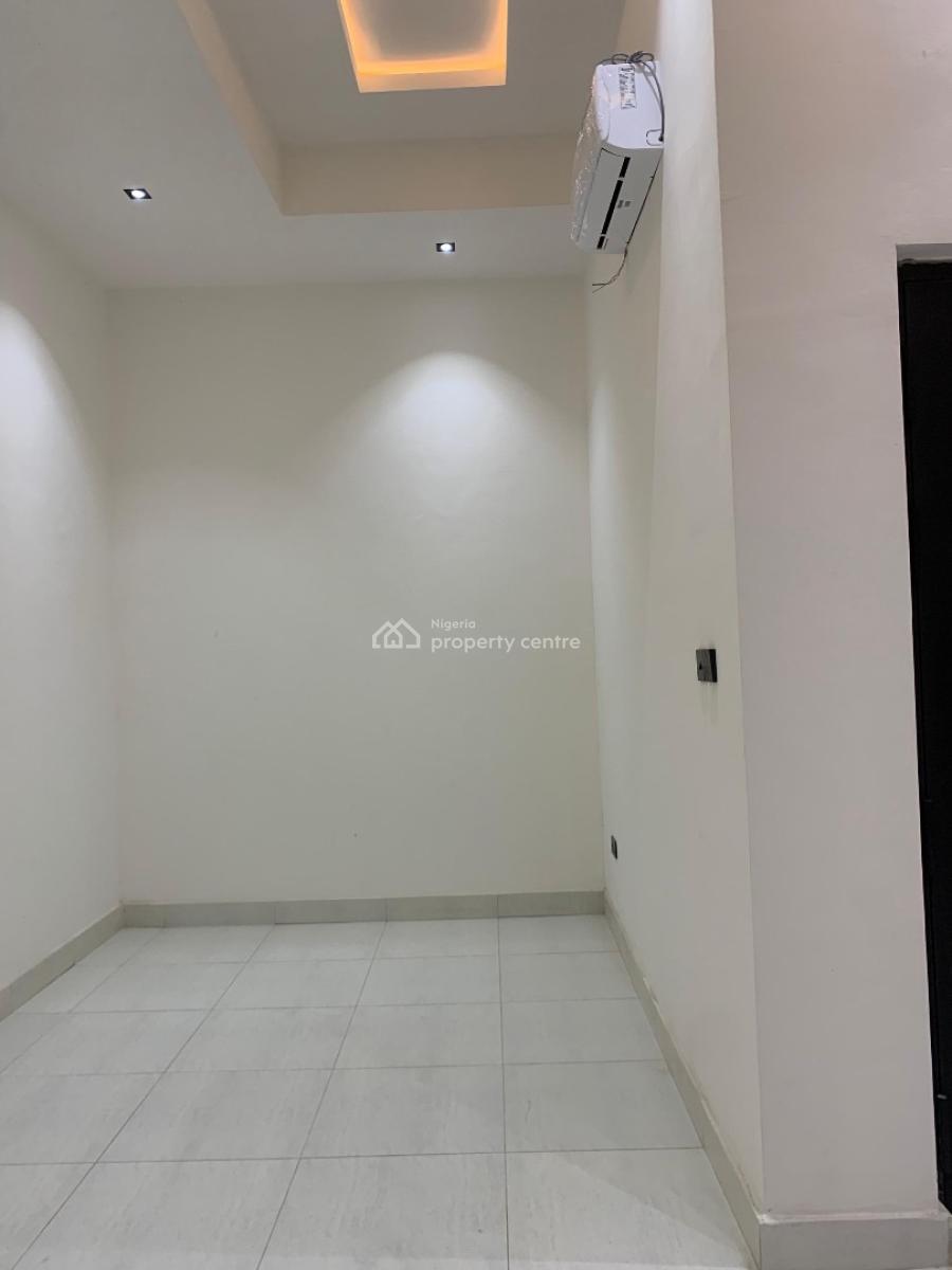 Newly Built 3 Bedroom with Gym, Bq, Freedom Way, Lekki Phase 1, Lekki, Lagos, Block of Flats for Sale