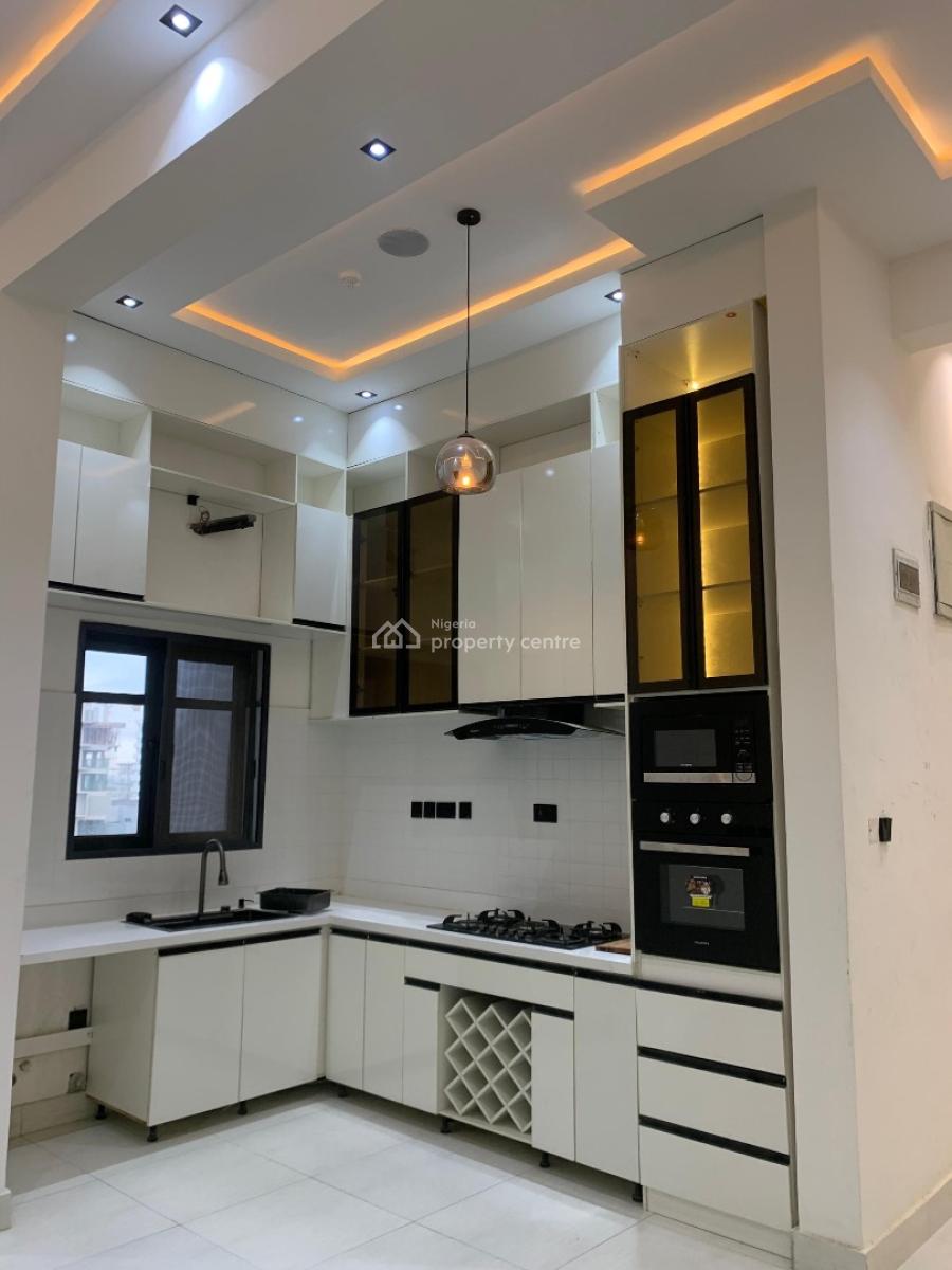 Newly Built 3 Bedroom with Gym, Bq, Freedom Way, Lekki Phase 1, Lekki, Lagos, Block of Flats for Sale