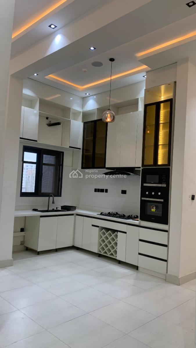 Newly Built 3 Bedroom with Gym, Bq, Freedom Way, Lekki Phase 1, Lekki, Lagos, Block of Flats for Sale