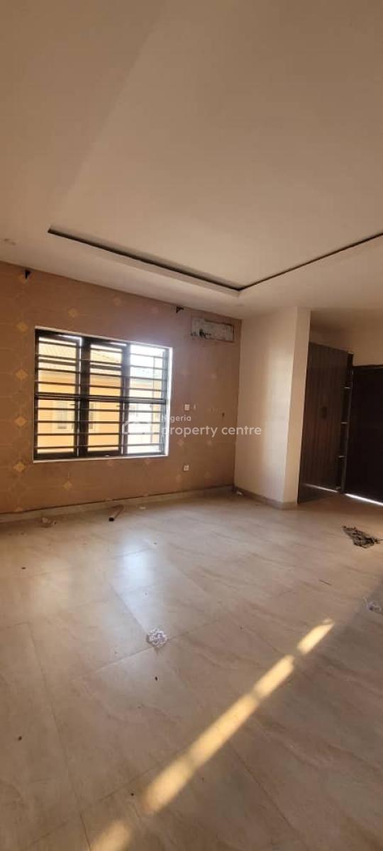 Neatly Used 2 Bedroom Flat, Olokonla, Lbs, Blenco Lane, Ajah, Lagos, Flat / Apartment for Rent