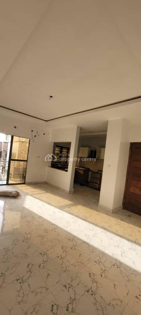 Neatly Used 2 Bedroom Flat, Olokonla, Lbs, Blenco Lane, Ajah, Lagos, Flat / Apartment for Rent