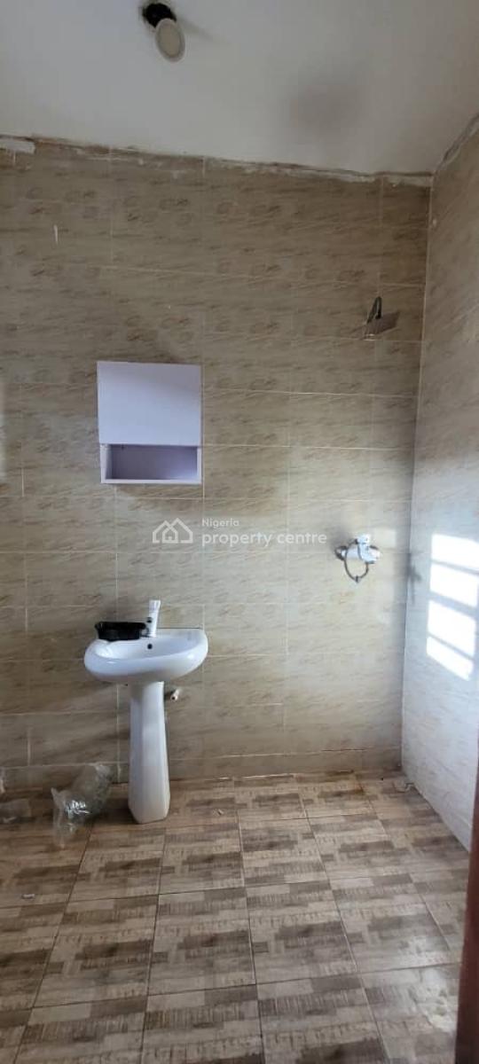 Neatly Used 2 Bedroom Flat, Olokonla, Lbs, Blenco Lane, Ajah, Lagos, Flat / Apartment for Rent