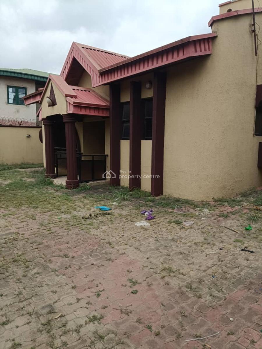 Standard 5 Bedrooms Detached Duplex & 2 Rooms Bq, Ante-room, Study Room, Fagba, Agege, Lagos, Detached Duplex for Rent