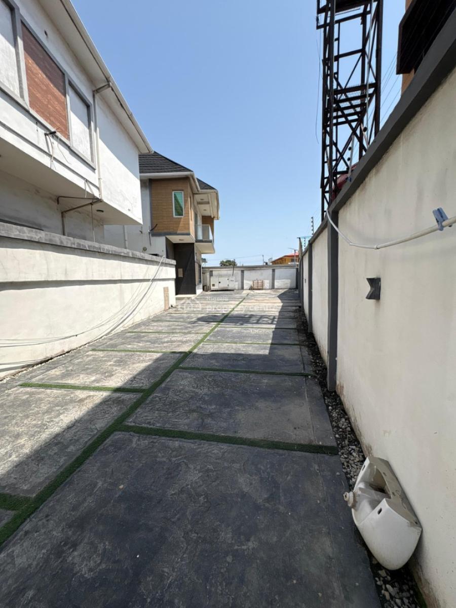 4 Bedroom Fully Detached Duplex  with Bq, Osapa, Lekki, Lagos, Detached Duplex for Sale