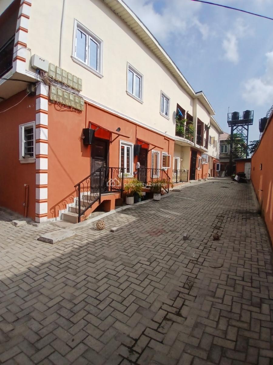 Well Maintained Mini Flat Apartment (personal Prepaid Meter), Gated Estate Off Ado Road, Ajah, Lagos, Mini Flat (room and Parlour) for Rent