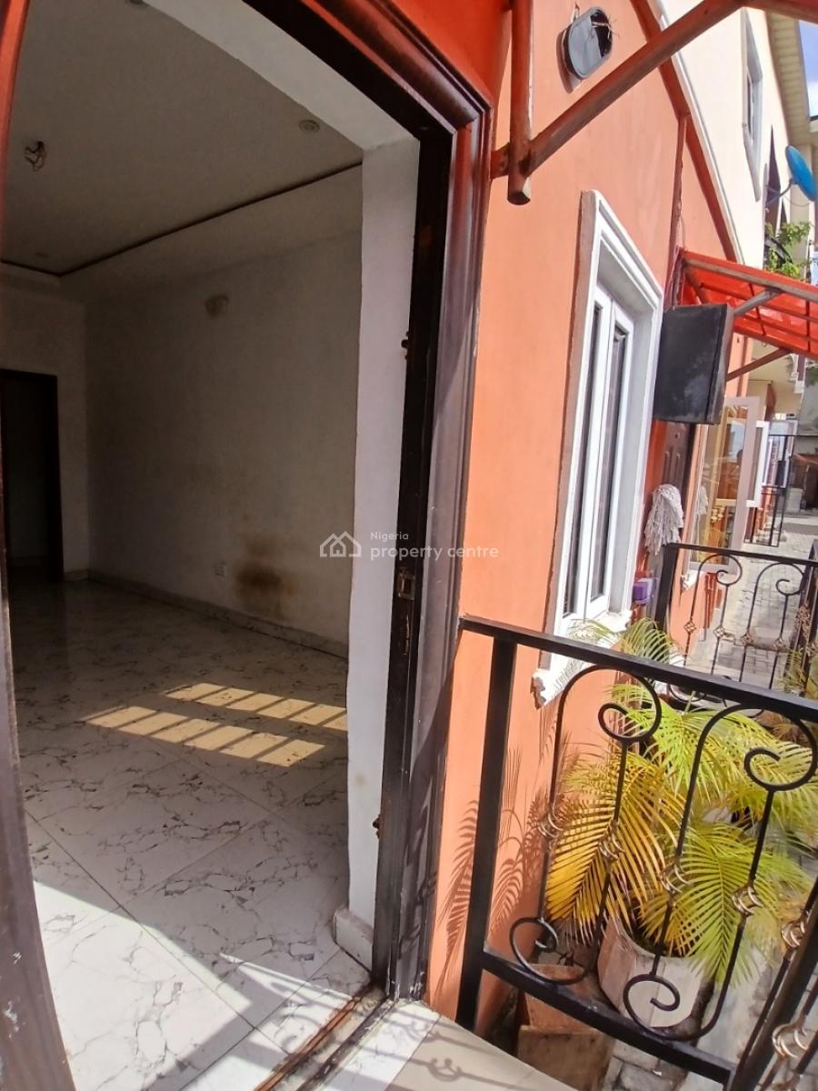 Well Maintained Mini Flat Apartment (personal Prepaid Meter), Gated Estate Off Ado Road, Ajah, Lagos, Mini Flat (room and Parlour) for Rent