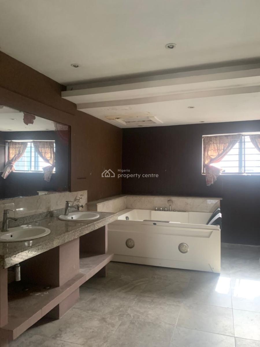 Luxury 5 Bedroom House with Excellent Finishing, Off Admiralty, Lekki Phase 1, Lekki, Lagos, Detached Duplex for Rent