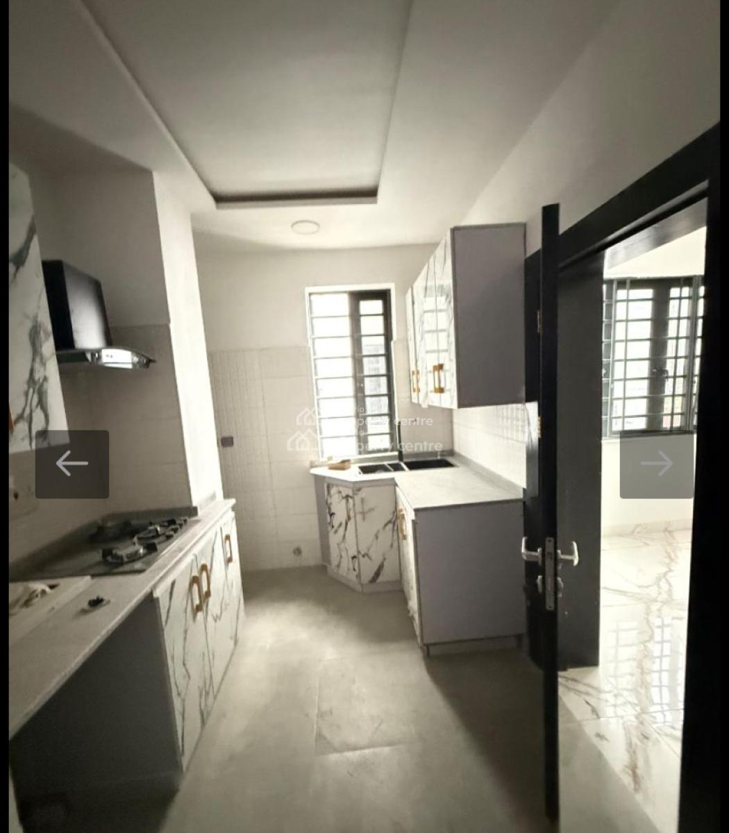 Brand New 3 Bedroom, Freedom Way, Lekki Phase 1, Lekki, Lagos, Block of Flats for Sale