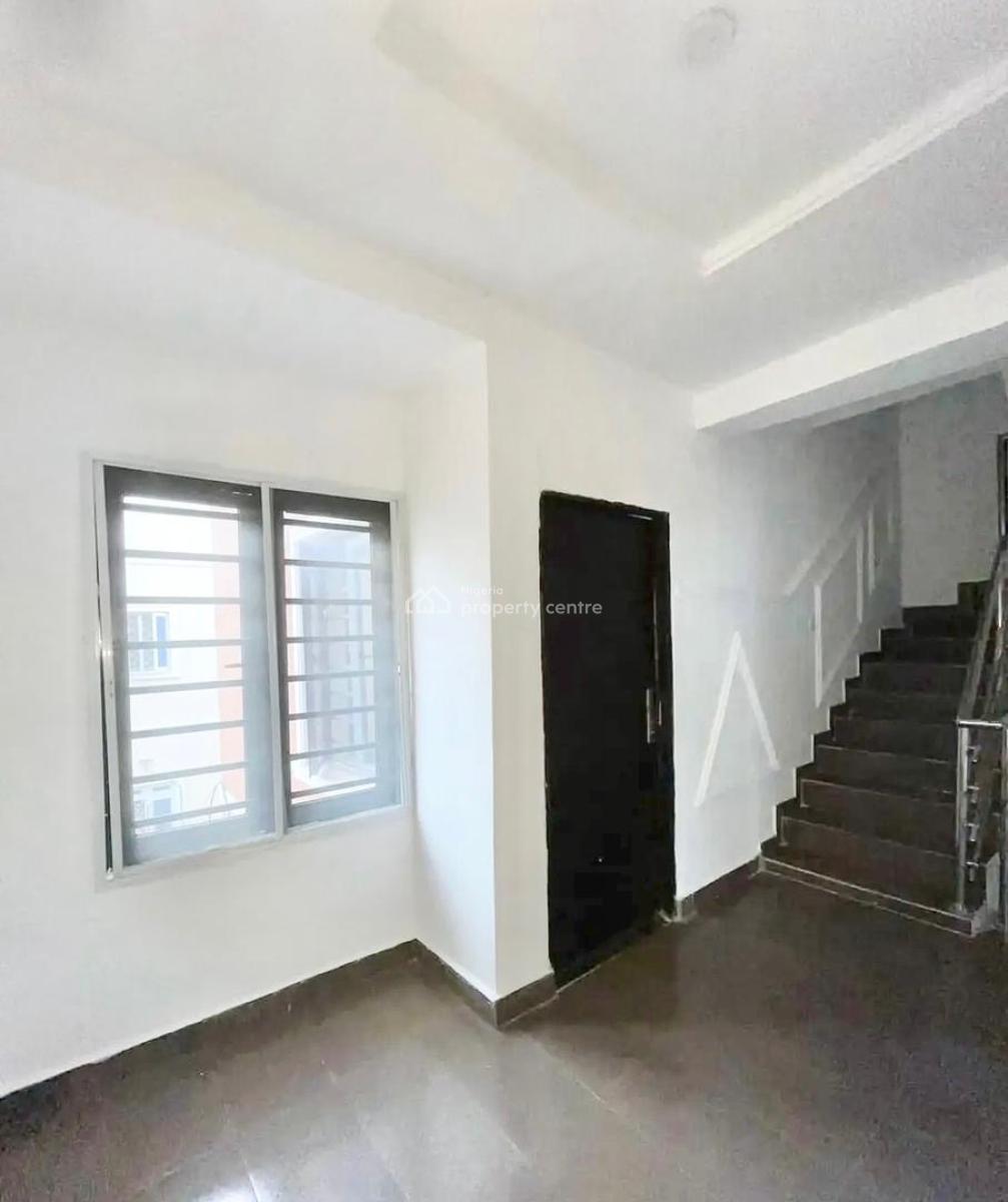 5 Bedrooms, Osapa London, Lekki, Lagos, Terraced Duplex for Rent