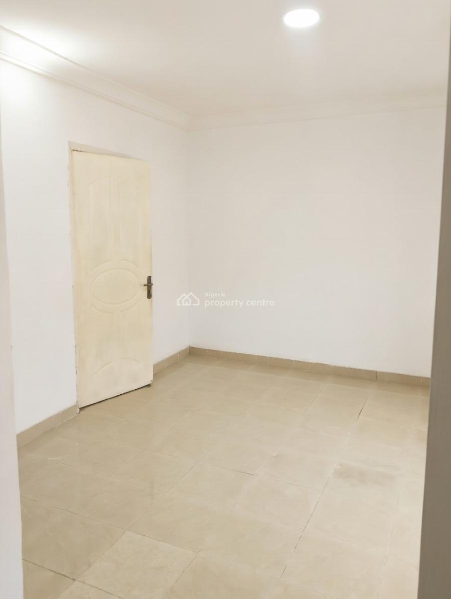 Well Maintained 3 Bedroom Terrace Duplex with Bq, Osapa, Lekki, Lagos, Terraced Duplex for Sale