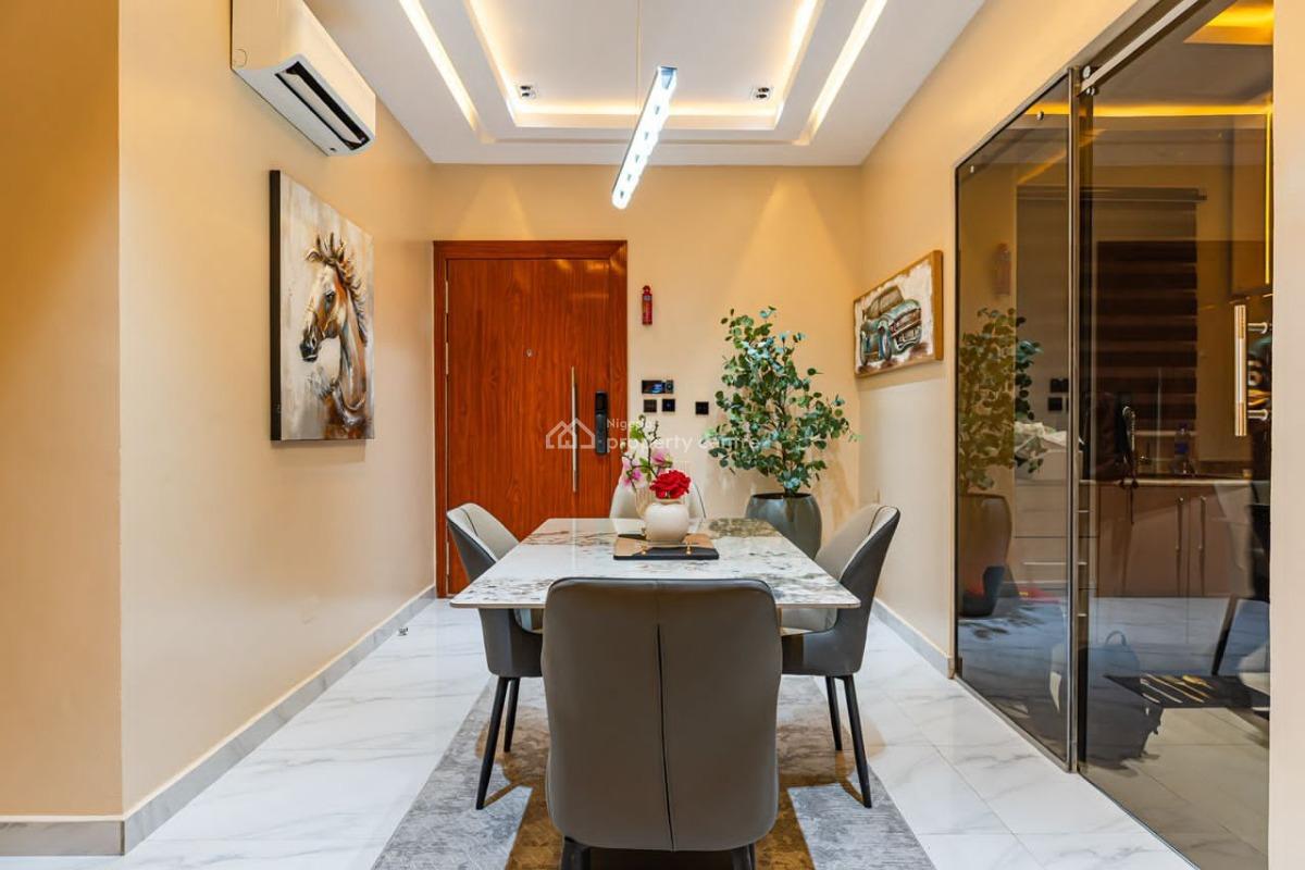 Luxury 2 Bedroom Apartment with Housekeeping and Gymnasium, Lekki Phase 1, Lekki, Lagos, Flat / Apartment Short Let