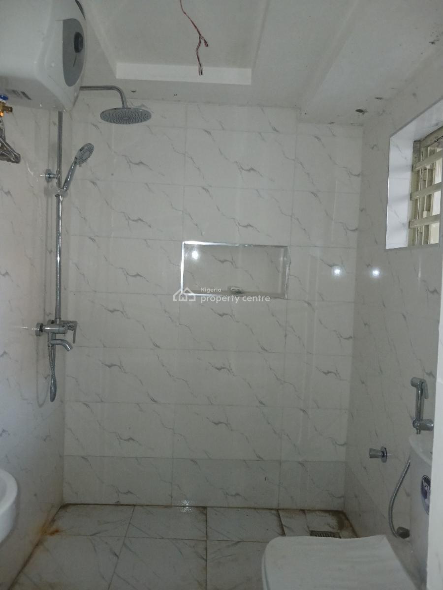 Newly Refurbished  Mini Flat (2 Occupants in Compound), Abraham Adesanya Estate, Ajah, Lagos, Mini Flat (room and Parlour) for Rent
