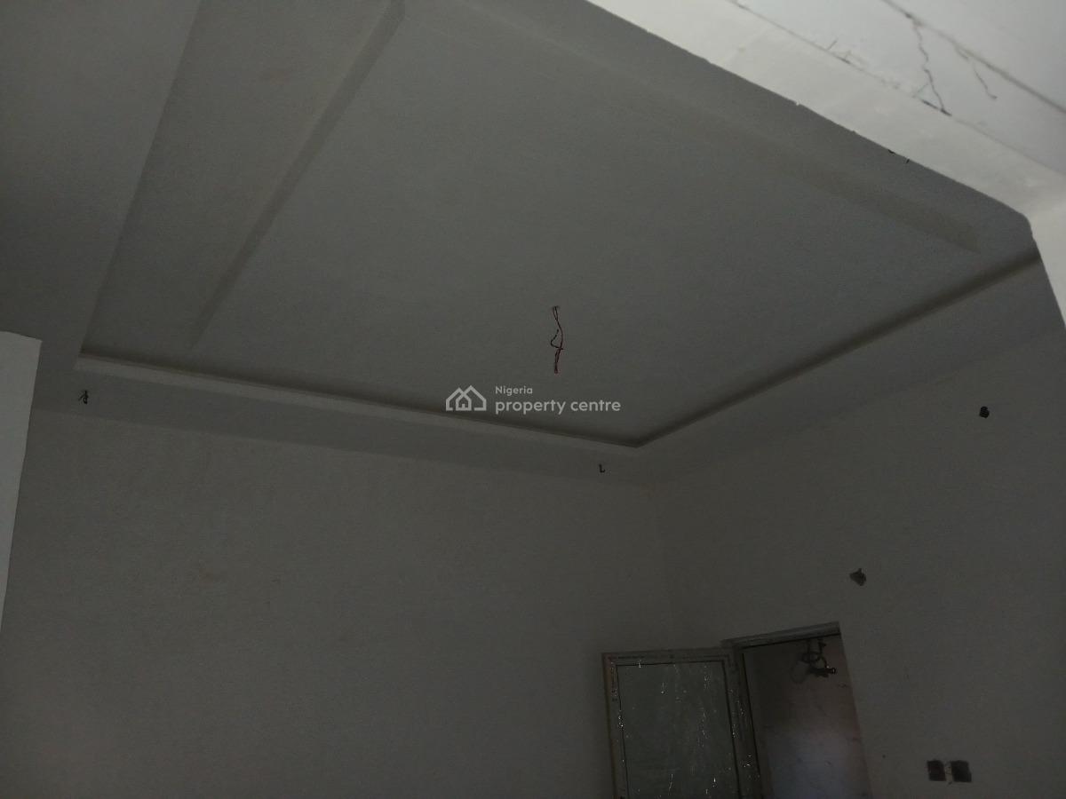 Newly Refurbished  Mini Flat (2 Occupants in Compound), Abraham Adesanya Estate, Ajah, Lagos, Mini Flat (room and Parlour) for Rent