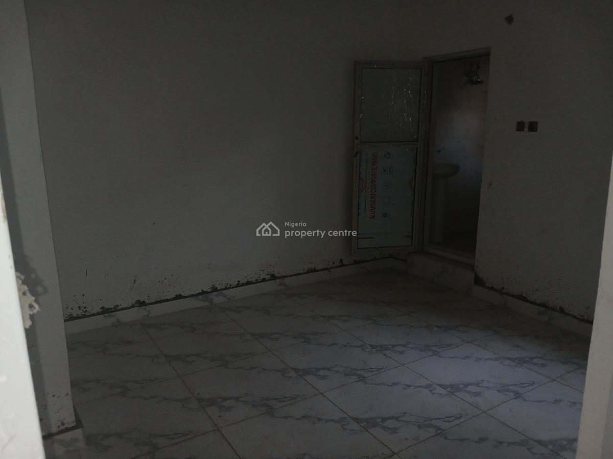 Newly Refurbished  Mini Flat (2 Occupants in Compound), Abraham Adesanya Estate, Ajah, Lagos, Mini Flat (room and Parlour) for Rent