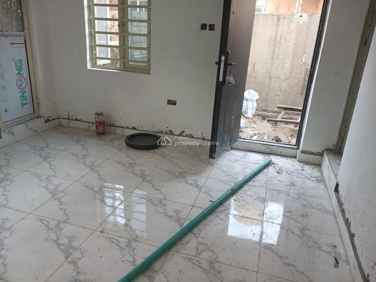 Newly Refurbished  Mini Flat (2 Occupants in Compound), Abraham Adesanya Estate, Ajah, Lagos, Mini Flat (room and Parlour) for Rent