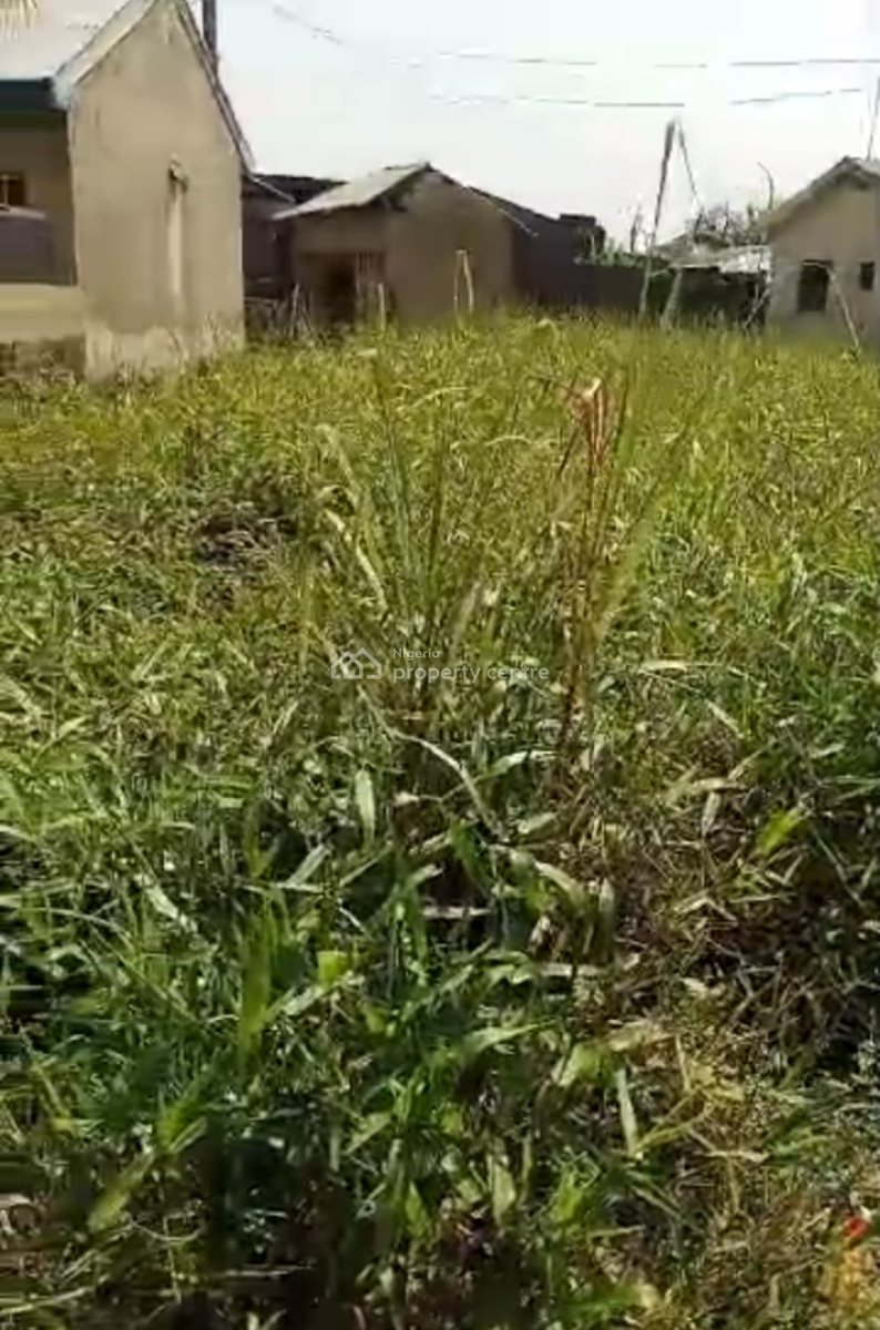 Half Plot of Land + Structure on It, Mowe Town, Ogun, Land for Sale