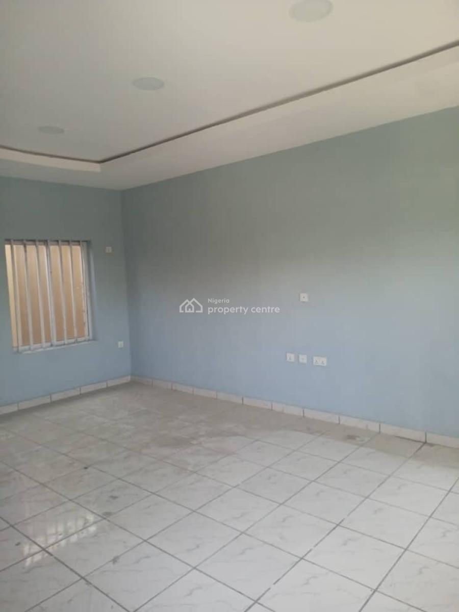 Spacious 2 Bedroom Apartment Upstairs and Downstairs, Lekki, Lagos, Flat / Apartment for Rent