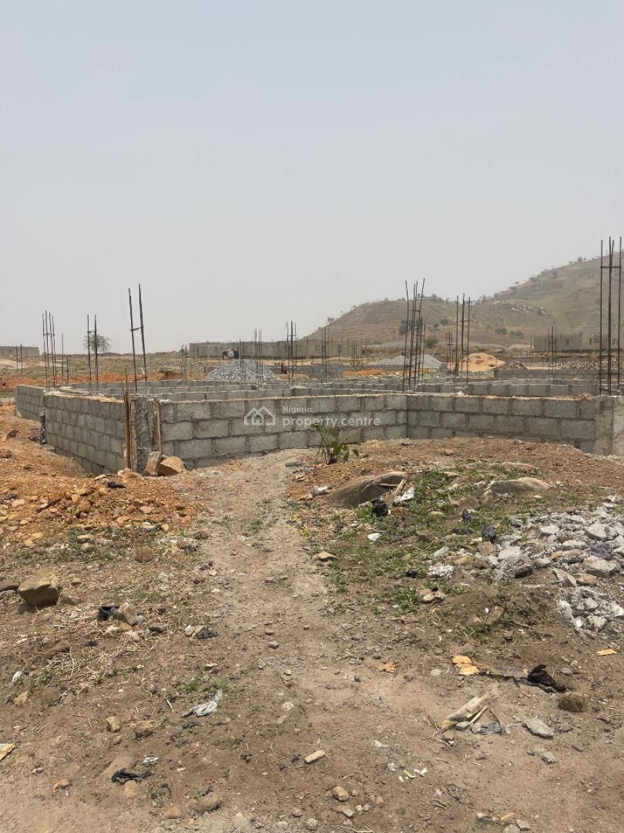 250sqm of Estate Plot for 3 Bedroom Semi Detached Duplex, Karsana, Abuja, Residential Land for Sale