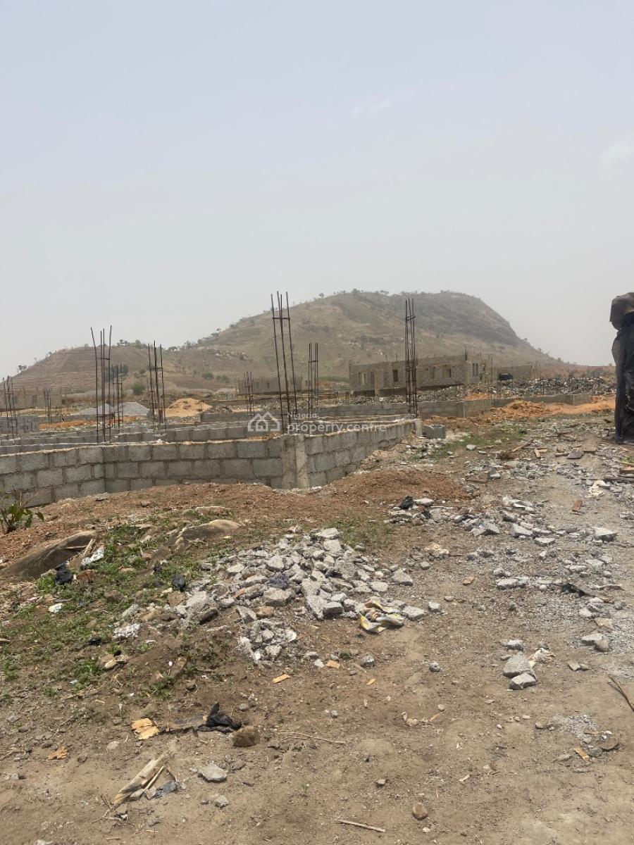 250sqm of Estate Plot for 3 Bedroom Semi Detached Duplex, Karsana, Abuja, Residential Land for Sale