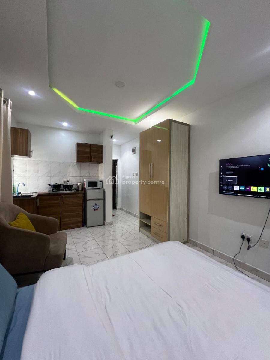 Well Furnished and Serviced Self Contain, Jibowu, Yaba, Lagos, Self Contain (single Rooms) for Rent