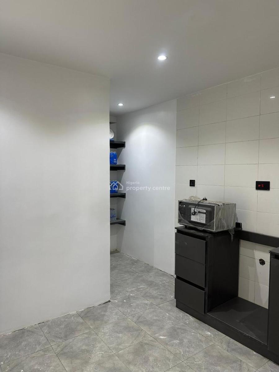 Brand New & Clean  3-bedroom Apartment, Dawaki, Gwarinpa, Abuja, Flat / Apartment for Rent